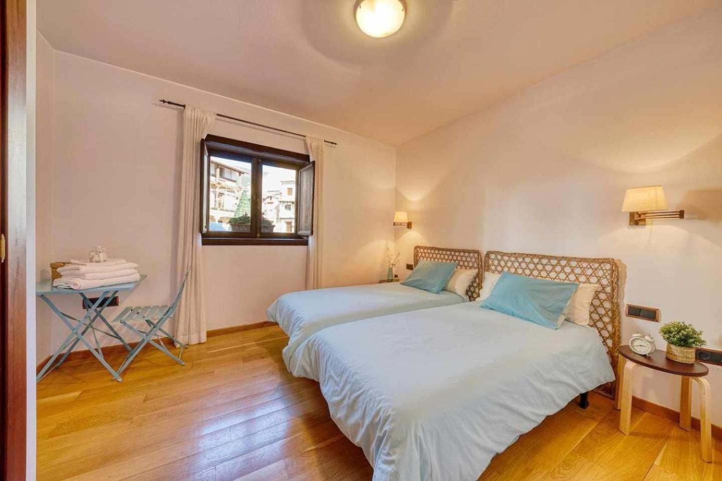 Cuesta Del Reloj Pensionat Piedralaves Exteriör bild